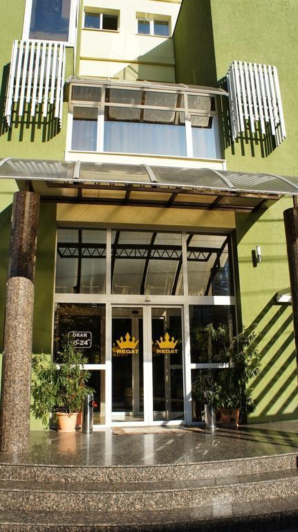 Hotel Regat Pitesti Exterior photo