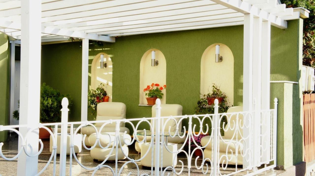 Hotel Regat Pitesti Exterior photo